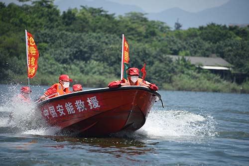 “險(xiǎn)來(lái)將擋”，廈門(mén)這場(chǎng)防汛應(yīng)急演練，超燃！