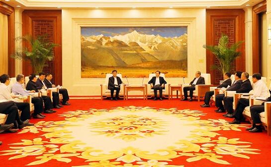 舒印彪拜會(huì)云南省委書記陳豪、省長(zhǎng)阮成發(fā)