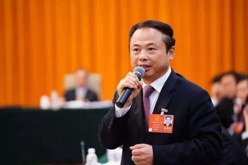 發(fā)展智慧型儲能電站 助力實現(xiàn)“碳達峰、碳中和”——訪全國人大代表、天能控股集團董事長張?zhí)烊? /></a></div>
				<div   id=