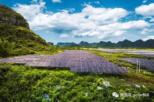 南方電網(wǎng)公司發(fā)布服務(wù)碳達(dá)峰、碳中和工作方案，提出5個方面21項重點(diǎn)舉措，構(gòu)建以新能源為主體的新型電力系統(tǒng)