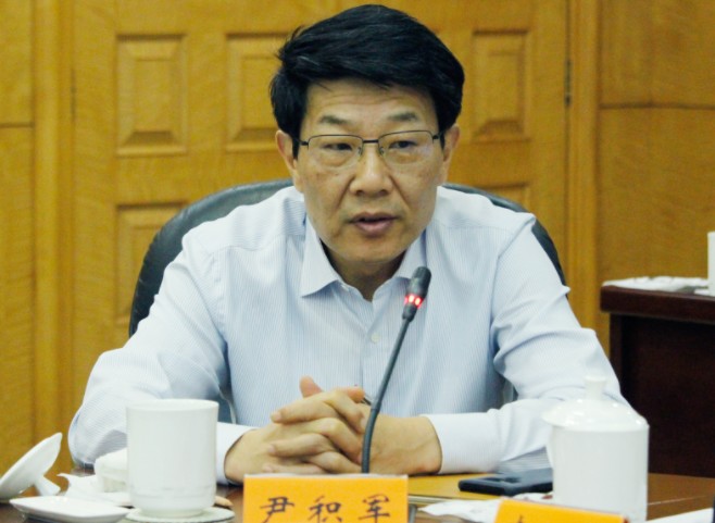國網(wǎng)浙江省電力有限公司董事長、黨委書記  尹積軍：以“一體四翼”發(fā)展布局落地實踐 推動浙江高質量實現(xiàn)碳達峰