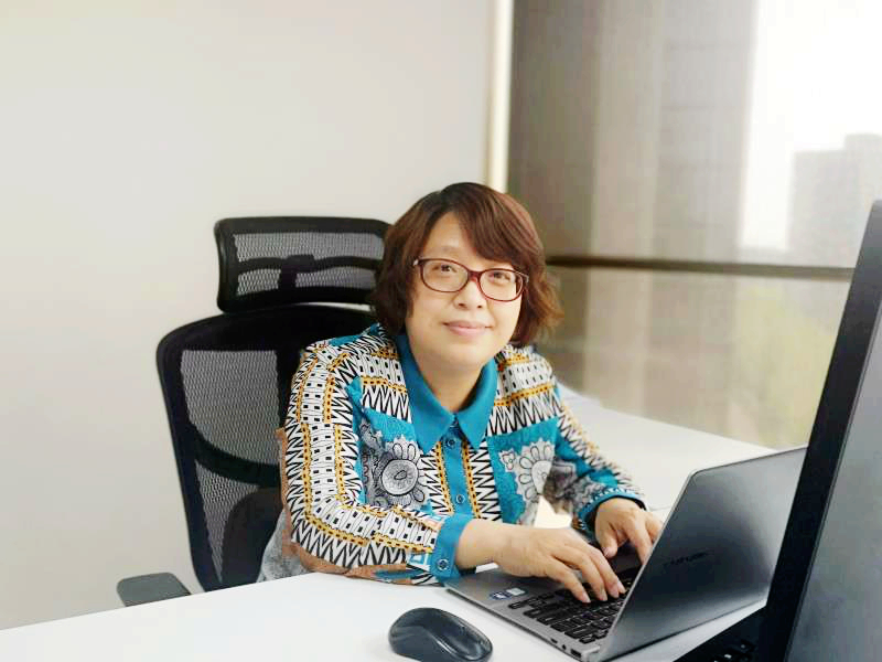 首都最美巾幗奮斗者尹洪苓：以奮斗的姿態(tài)，砥礪前行 展現(xiàn)新時(shí)代“她風(fēng)采”