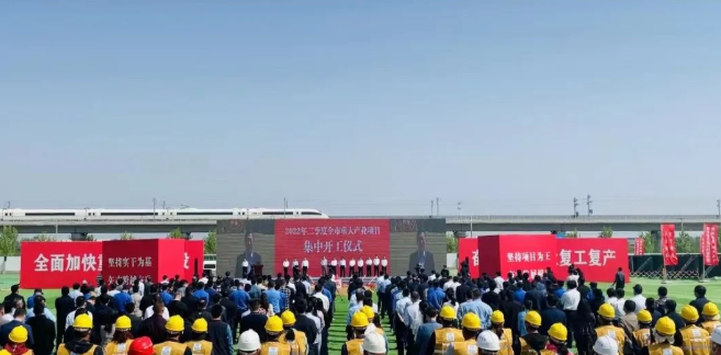 東方日升、晶科、阿特斯同時擴產(chǎn)！