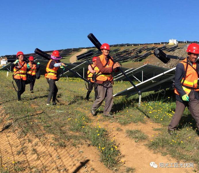 面積接近一個(gè)新加坡！青海塔拉灘光伏電站照亮“陽光之路”
