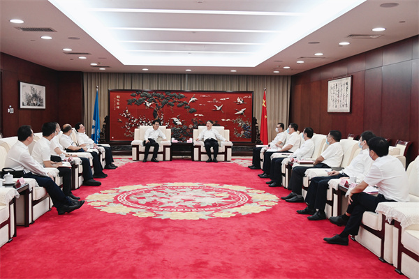溫樞剛會(huì)見張傳慧、姚煥