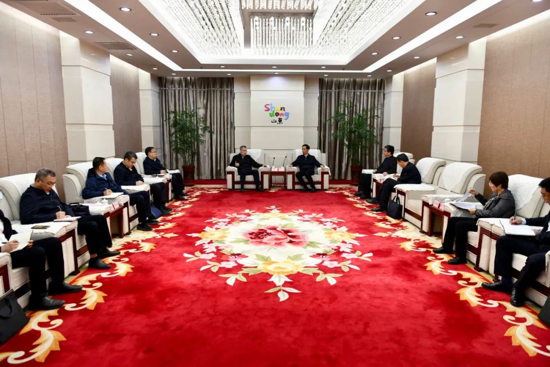 大唐山東發(fā)電公司黨委書記、董事長(zhǎng)趙永力拜會(huì)菏澤市委副書記、市長(zhǎng)張倫