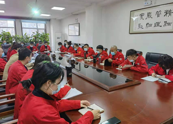 烏海市千里山供電公司：宣貫《車輛管理標(biāo)準(zhǔn)》，加強(qiáng)車輛日常管理