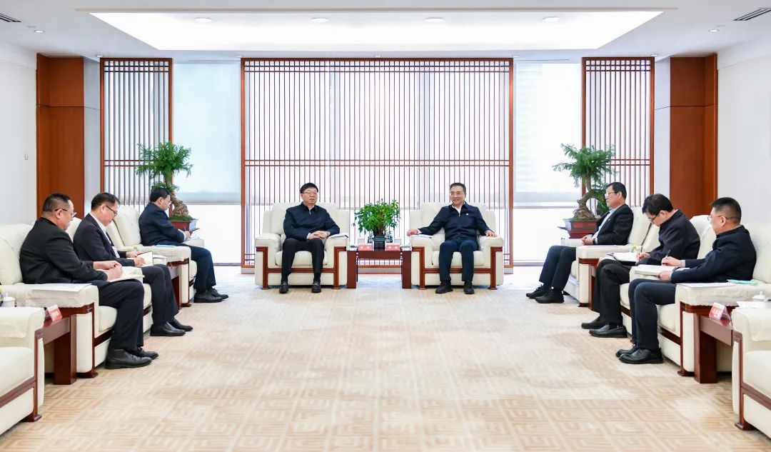 大唐集團有限公司黨組書記、董事長鄒磊會見吉林省委常委、省委秘書長李偉