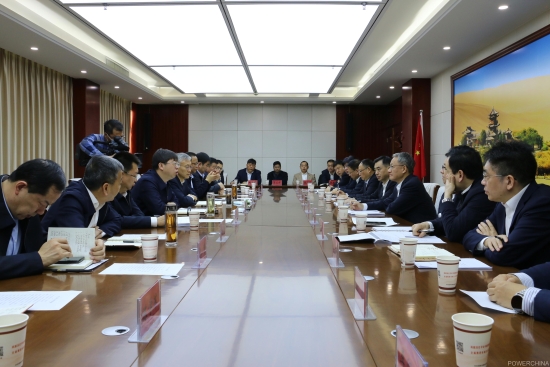 中國電建黨委副書記、總經(jīng)理王斌與酒泉市主要領(lǐng)導(dǎo)會談