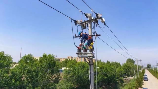 國網(wǎng)安陽供電公司一次綜合檢修力?！?年0跳”