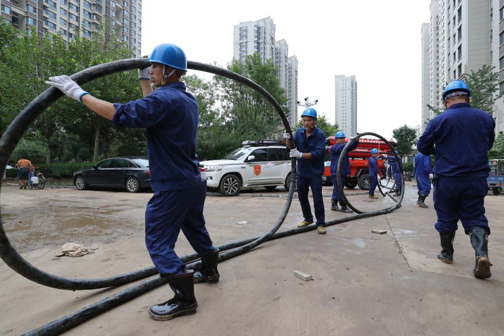 電來了，光就來了——河北涿州加快電力設(shè)施搶修見聞