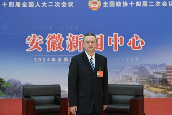 程韜代表：支持引入新質(zhì)生產(chǎn)力，鼓勵新能源商用車發(fā)展