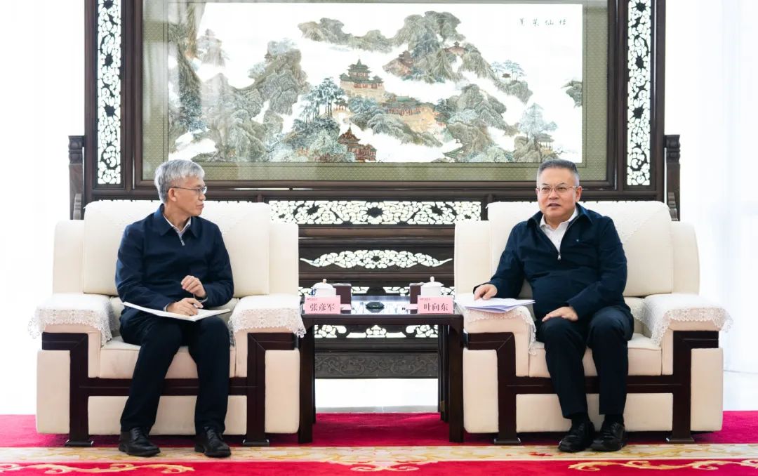 華電集團(tuán)黨組副書記、董事、總經(jīng)理葉向東會見東方電氣董事、總經(jīng)理、黨組副書記張彥軍