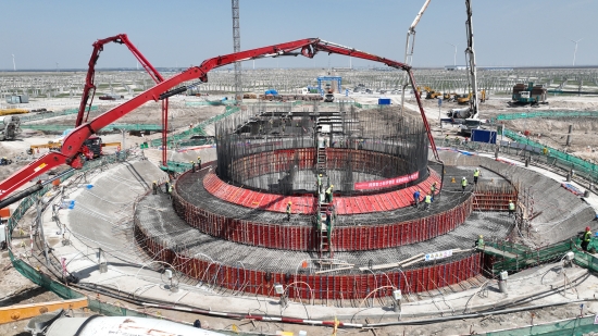 全球緯度最高、東北地區(qū)首座塔式光熱電站完成吸熱塔基礎(chǔ)澆筑