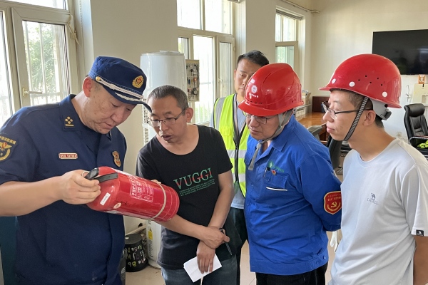內蒙古電力公司烏海千里山供電公司：蒙電愛心光明行，用電無憂筑防線