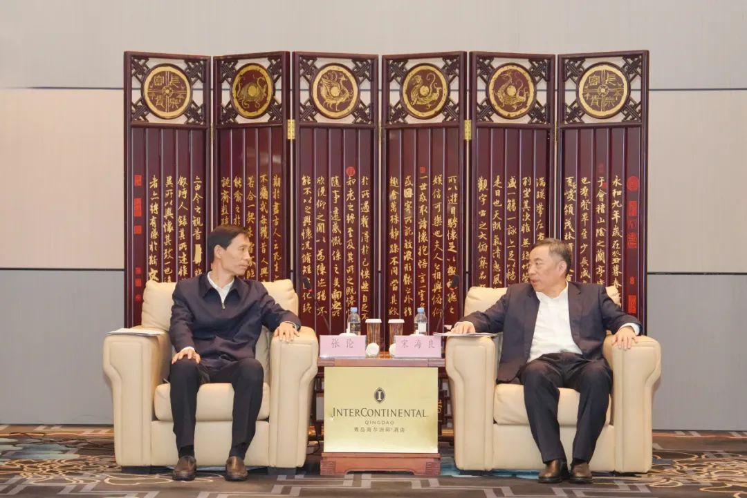 中國(guó)能建黨委書記、董事長(zhǎng)宋海良與菏澤市委書記張倫會(huì)談