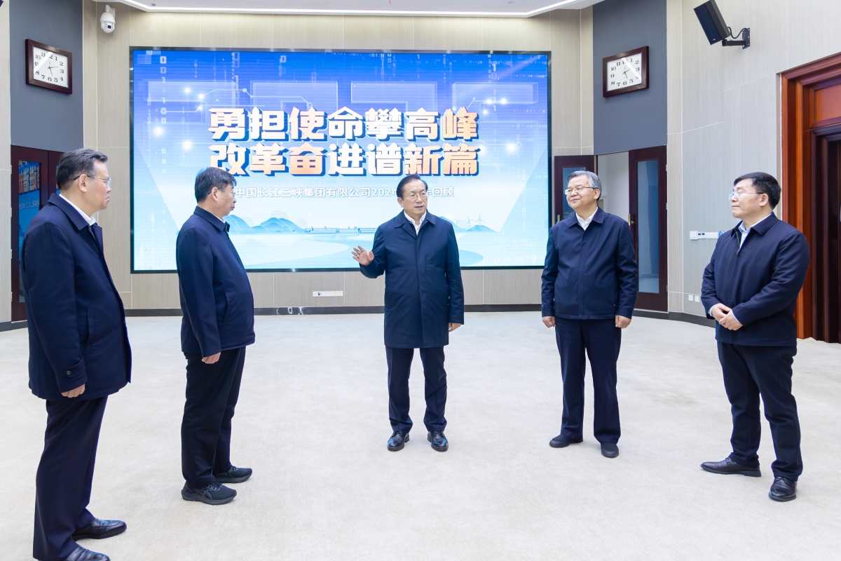 湖北省委書記王忠林、省長(zhǎng)李殿勛走訪慰問三峽集團(tuán)