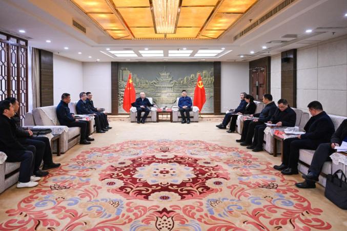 貴陽市領(lǐng)導(dǎo)會見中國節(jié)能環(huán)保集團(tuán)有限公司黨委常委、總會計師朱慶鋒一行