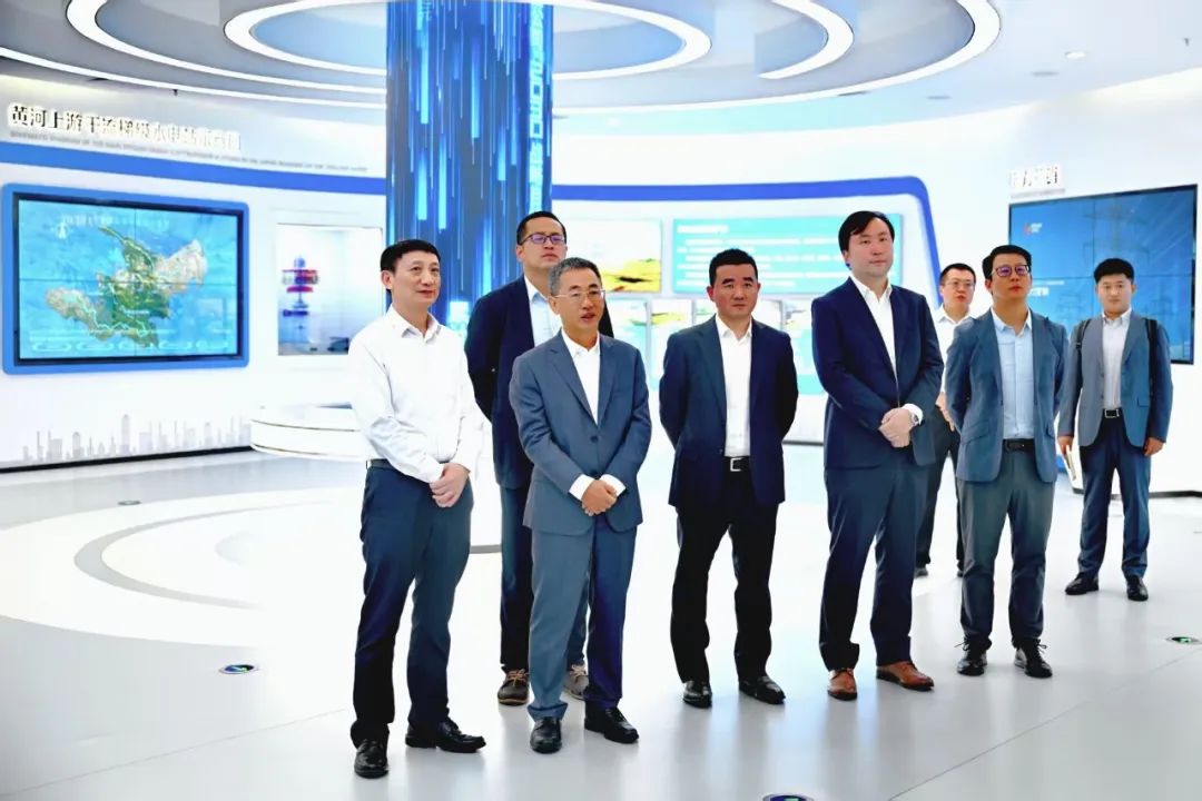 黃河公司黨委書記、董事長姚小彥會見華為董事、華為數(shù)字能源總裁侯金龍